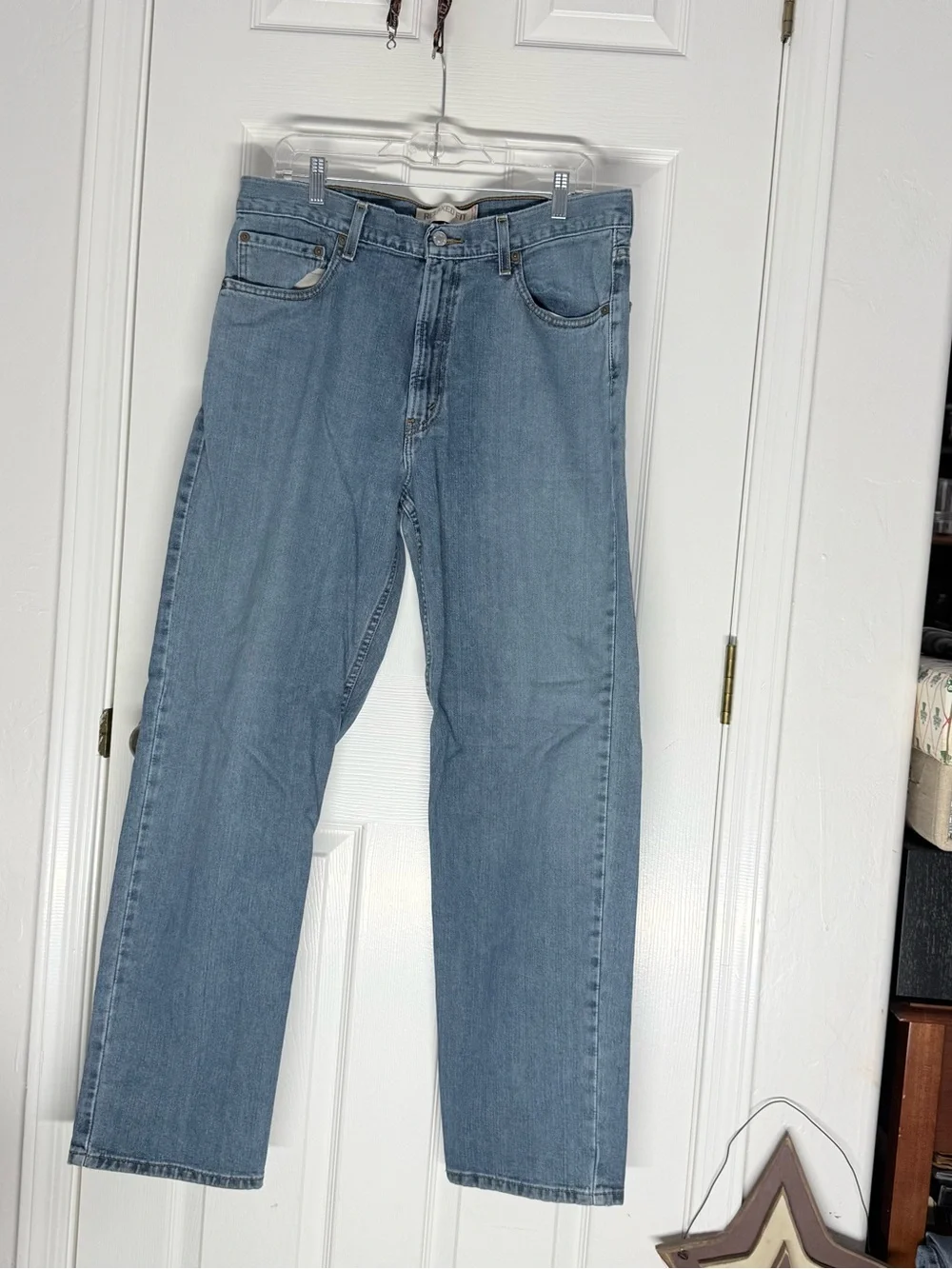 Levi's Men's Medium Blue Straight Jeans